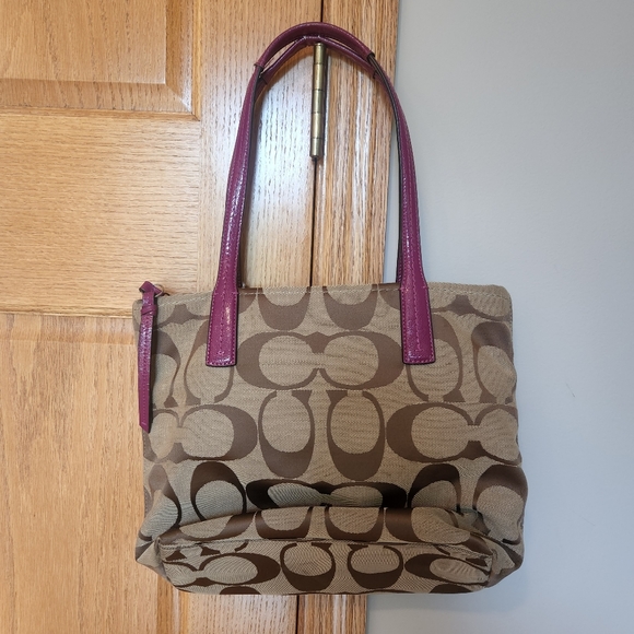 Coach Handbag - Picture 2 of 11